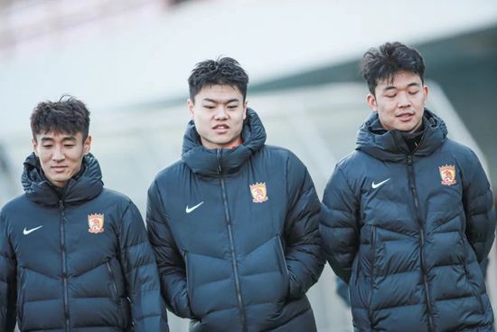 目前博洛尼亚以8胜7平2负的战绩积31分，排名意甲第4位。
